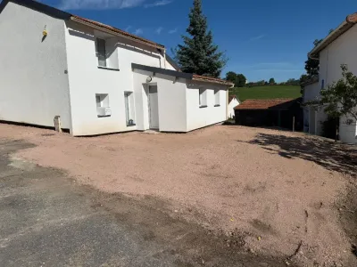Hus Til salg 42620 Saint-Pierre-Laval FR